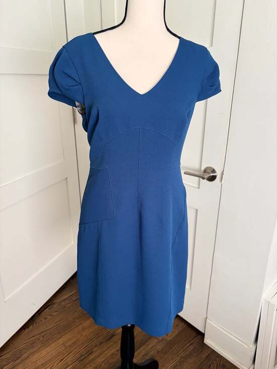 Cotélac Dresses & Skirts - Cotélac Blue Lightweight Cap-Sleeve Sheath Dress Size 1 (US small/6)